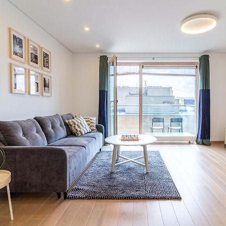 Cohost I Sunny Center Apt, Covered Parking, Balcony & Self Check-In كاوناس المظهر الخارجي الصورة