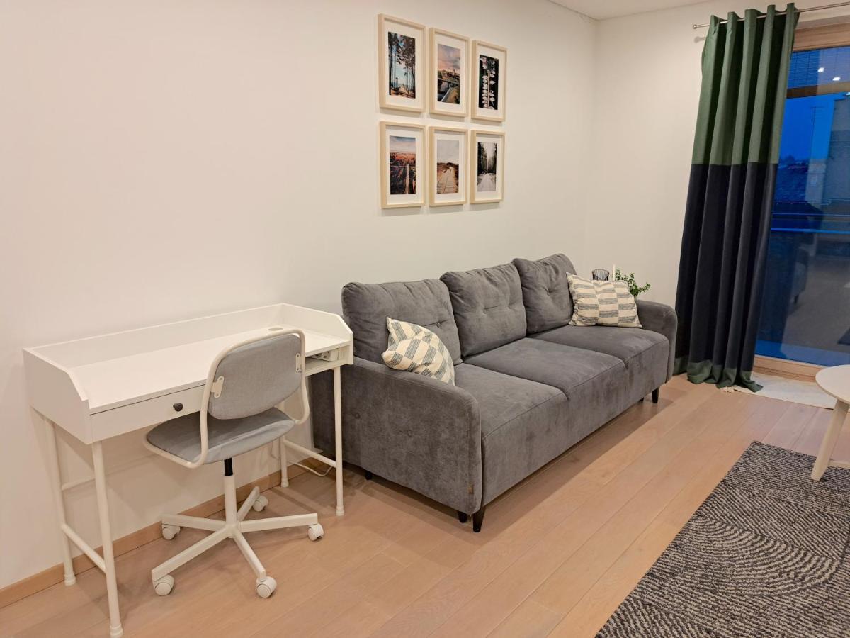 Cohost I Sunny Center Apt, Covered Parking, Balcony & Self Check-In كاوناس المظهر الخارجي الصورة